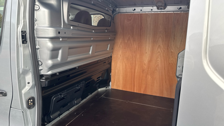 Renault Trafic Swb Diesel SL30 Blue dCi 150 Extra [Safety] Van